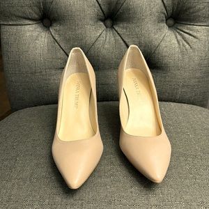Ivanka Trump pointed toe block heel pumps